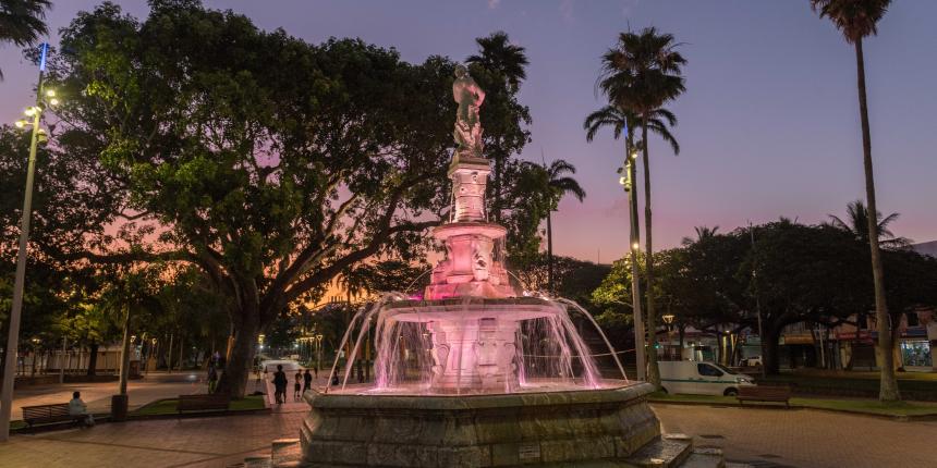 octobre rose - fontaine Céleste