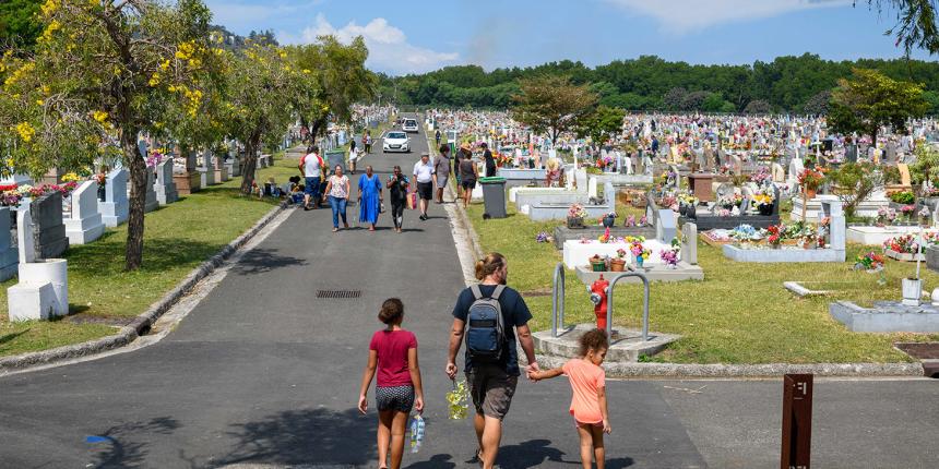 20221031_Cimetière_Toussaint_Etat-Civil_Navettes-10.jpg 20221031_Cimetière_Toussaint_Etat-Civil_Navettes-10.jpg