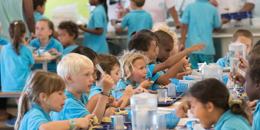 Le service de cantine dans les écoles publiques de Nouméa