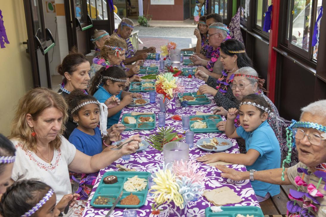 repas intergénérationnel les Orchidées 3