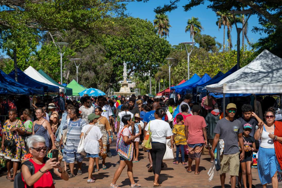 20260201_Vide-grenier_Place des cocotiers-18