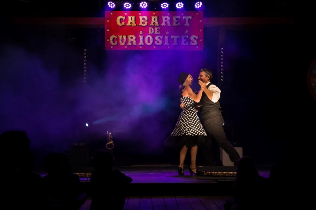 Spectacle "Le petit cabaret de curiosité" au centre d'Art