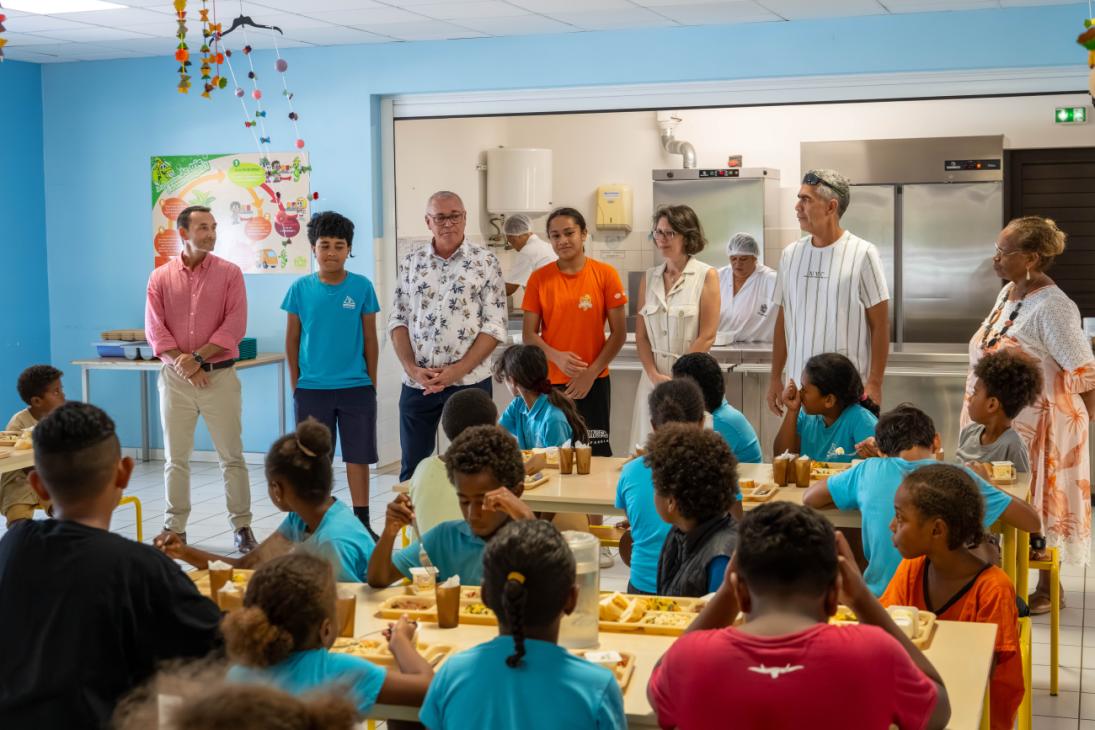 20251127_CMJ_service et dégustation du menu Newrest_-8