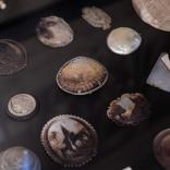Expo Graveurs sur nacre_vitrines-5